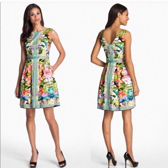 SOLD - Retro tropical print dress with pockets - Picture 7 of 7